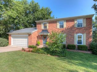 480 Tree Top Ln, Saint Louis, MO