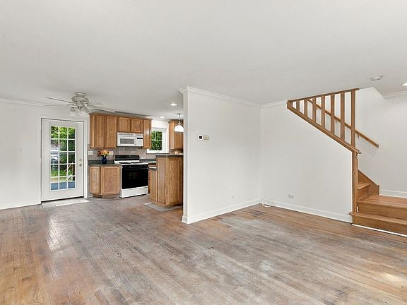 3rd image of 3836 Hull St