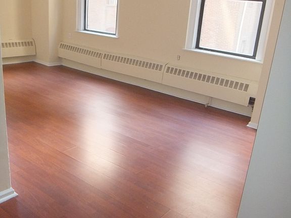 3rd image of 1324 Locust St #470715