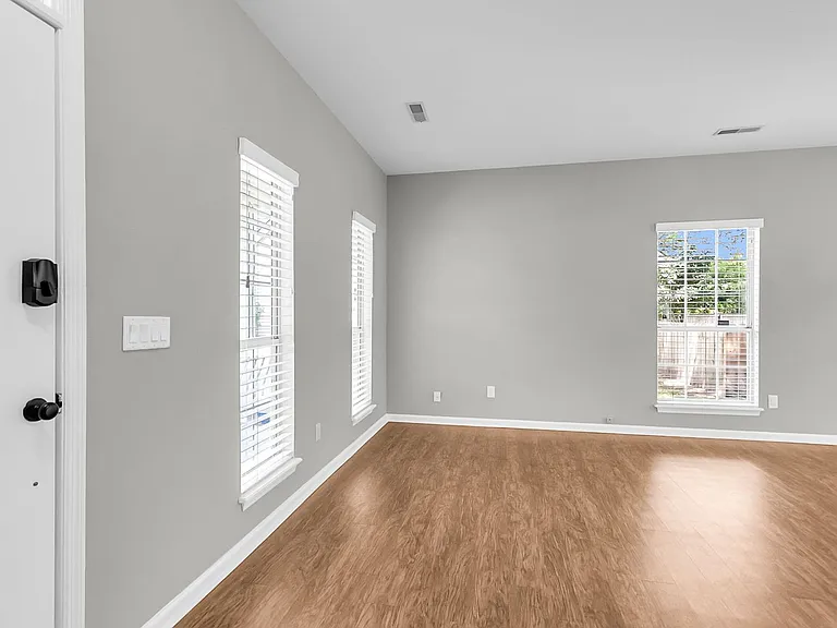 1338 Horseshoe Bnd — Photo 8