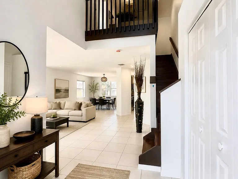 10133 Brookville Ln — Photo 3