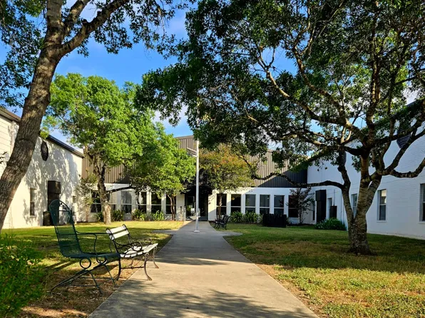 Silver Oaks Villas