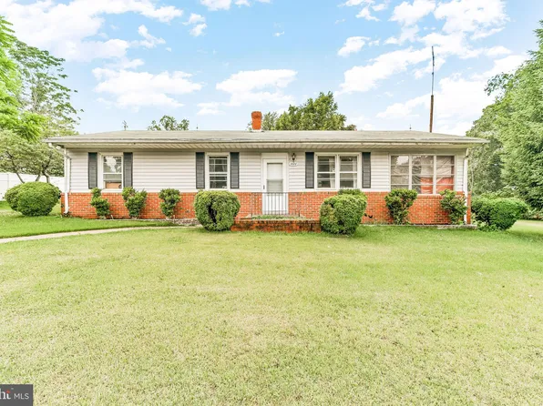 1444 Plateau Rd, Saint Leonard, MD 20685