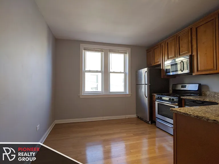 5029 N Harding Ave #3E — Photo 4