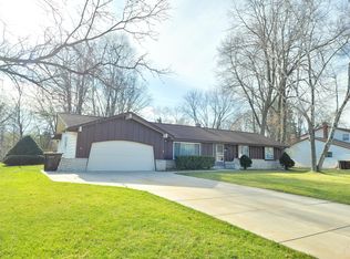 5277 W Fairy Chasm Rd, Brown Deer, WI 53223