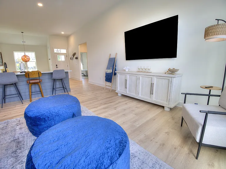 4385 Kinlaw St — Photo 13