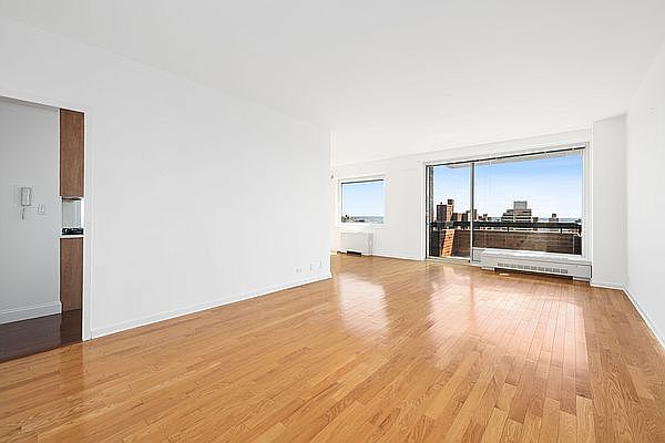 1st image of 45 E 89th St APT 31F