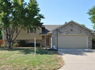 1601 E Horizon Dr, Derby, KS 67037