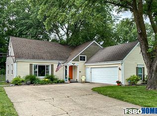 1510 NW 96th St, Clive, IA 50325