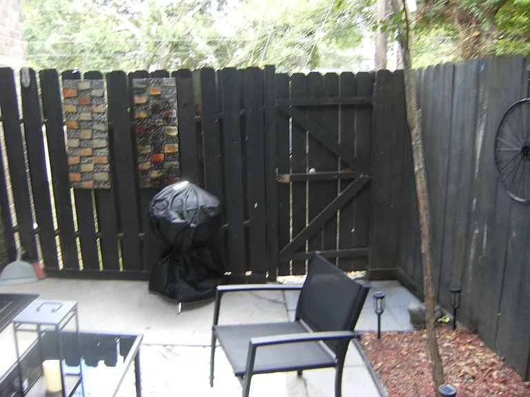 2451 Realm St — Photo 20