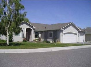 218 Thyme Cir, Richland, WA 99352