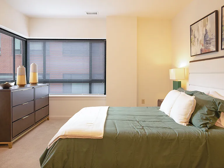 Symphony Center Apartments — Photo 8