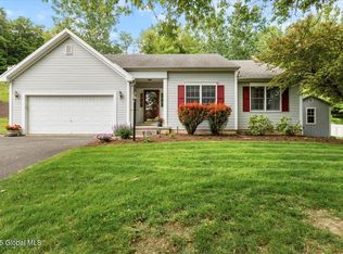 95 Whiteview Rd, Wynantskill, NY 12198