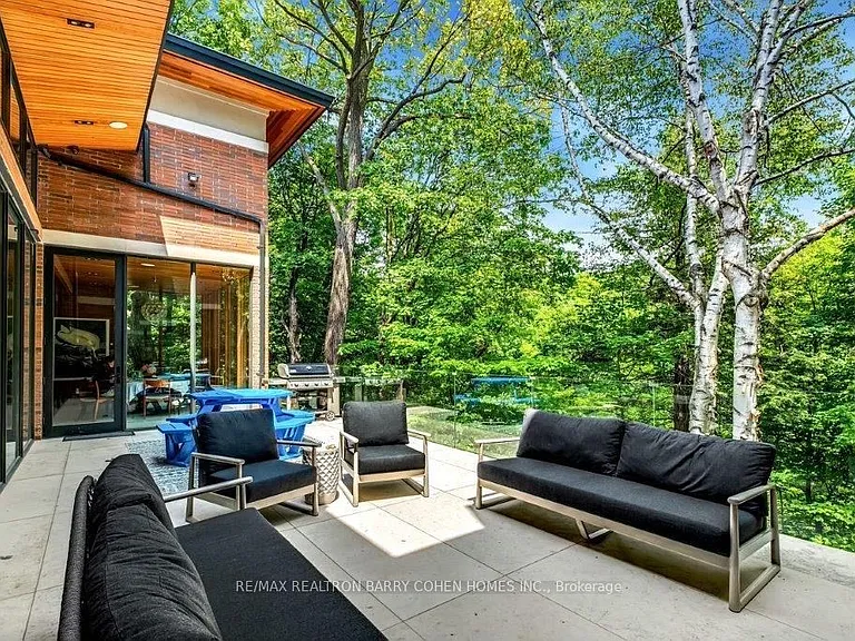 58 Timberlane Dr — Photo 39