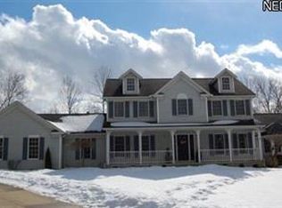 2600 E Blackthorn Cir, Hudson, OH