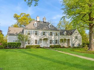 98 Gordon Rd, Essex Fells, NJ 07021