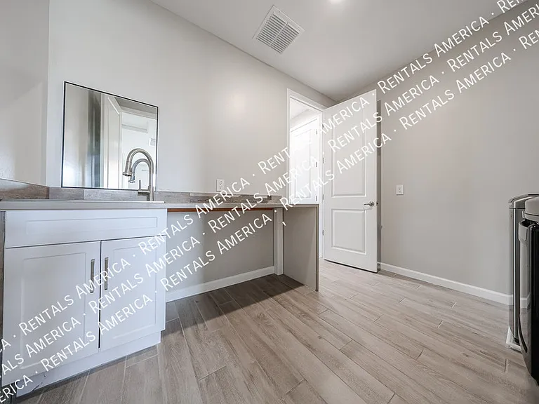 1829 E Saguaro Park Ln — Photo 66