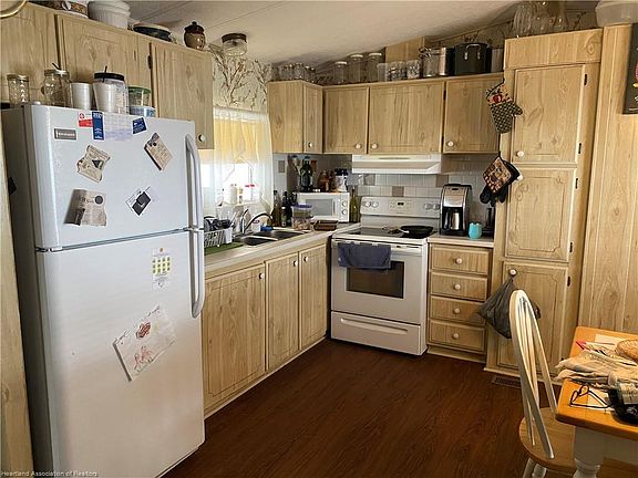 3rd image of 3506 Indiana Ave