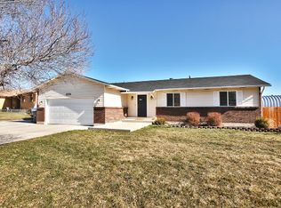 2574 W Rustic Meadow Cir, South Jordan, UT 84095