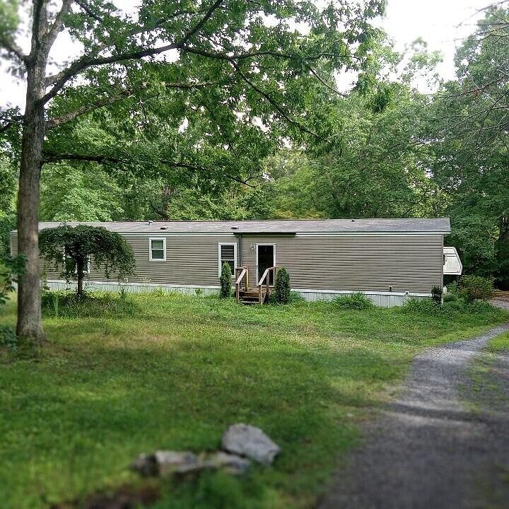2nd image of 268 Griffin Rd