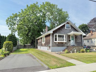 65 Hedge St, Fairhaven, MA, 02719