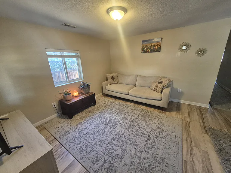 1178 S Quitman St — Photo 4