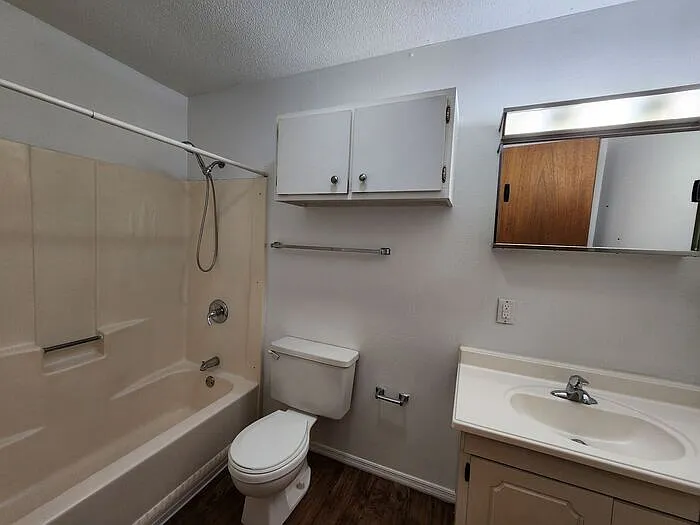 2875 S 6th Pl #11 — Photo 4