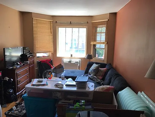 Rented by Premier Metro Realty Corp | media 58