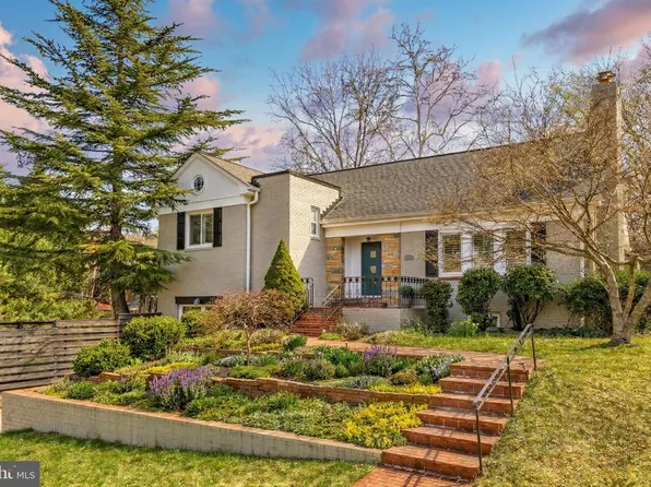 5755 26th St NW, Washington, DC 20015