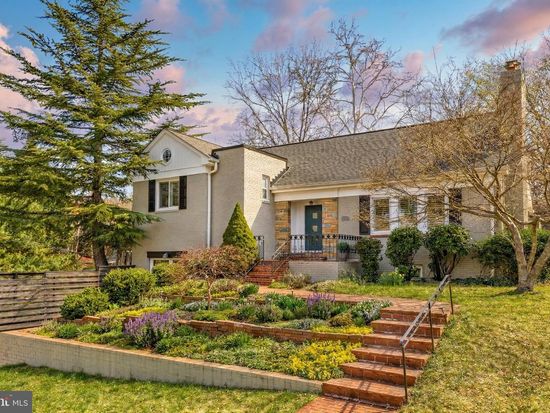 5755 26th St NW, Washington, DC 20015