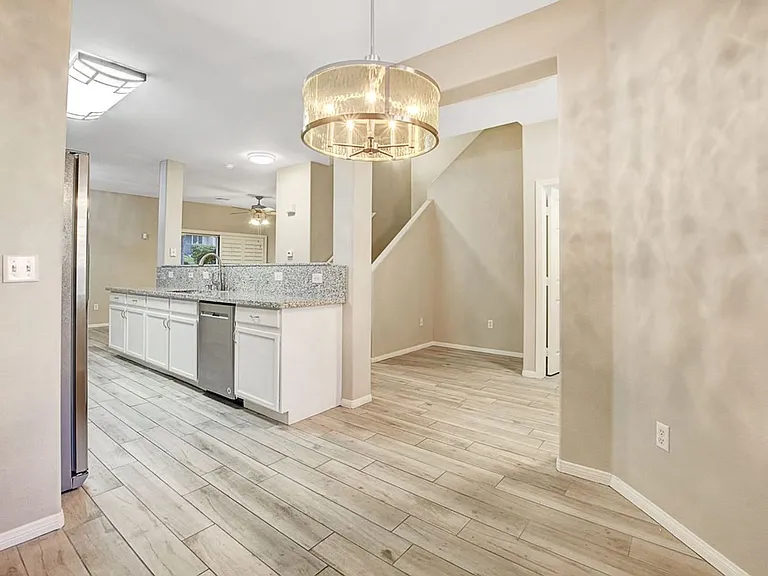 716 Peachy Canyon Cir #103 — Photo 18