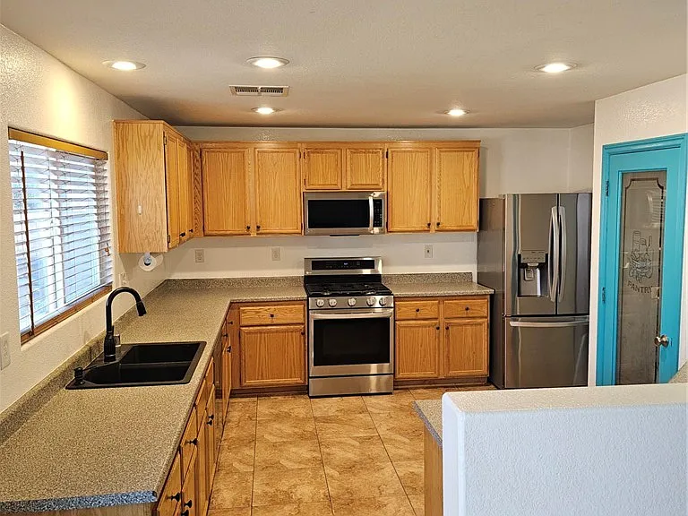 5064 Whistling Acres Ave — Photo 24