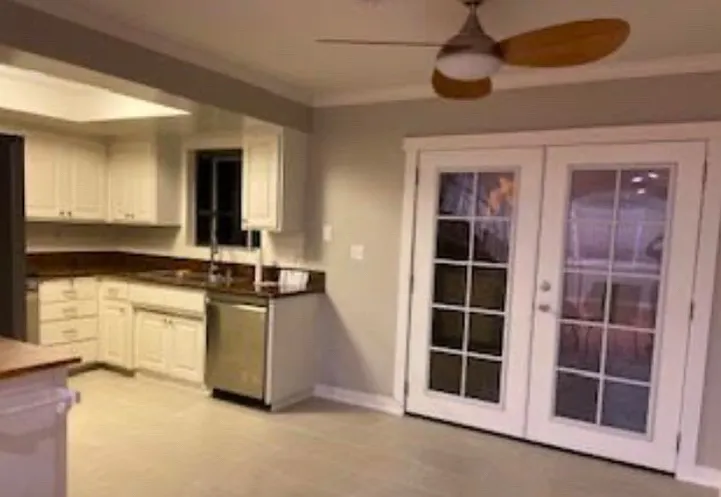 422 N Marengo Ave #3 — Photo 5