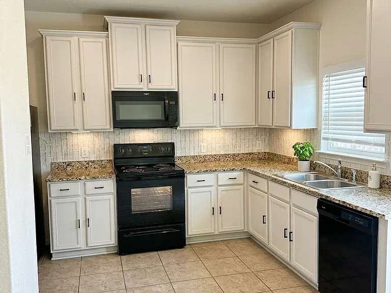 13331 William McKinley Way — Photo 2