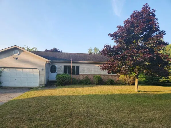 508 College View Dr, Petoskey, MI 49770