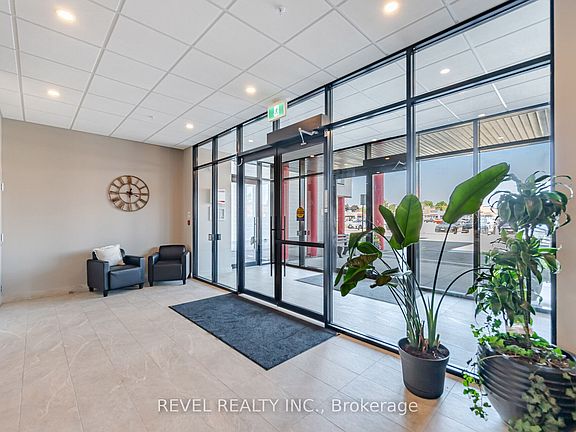 3rd image of 5 Hamilton St N #214