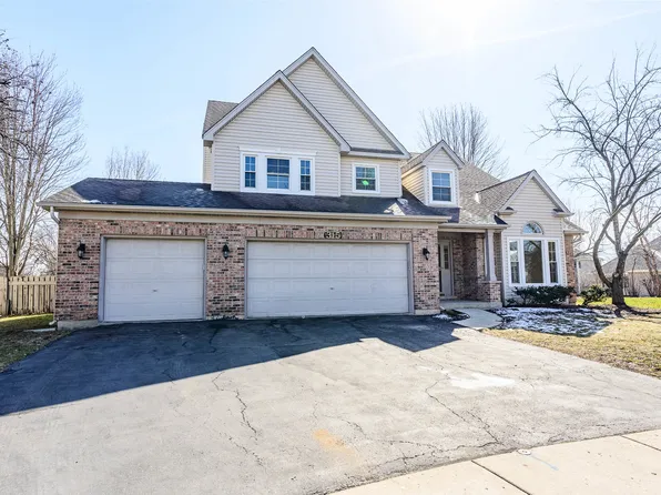 315 Pinecrest Ct, Aurora, IL 60502