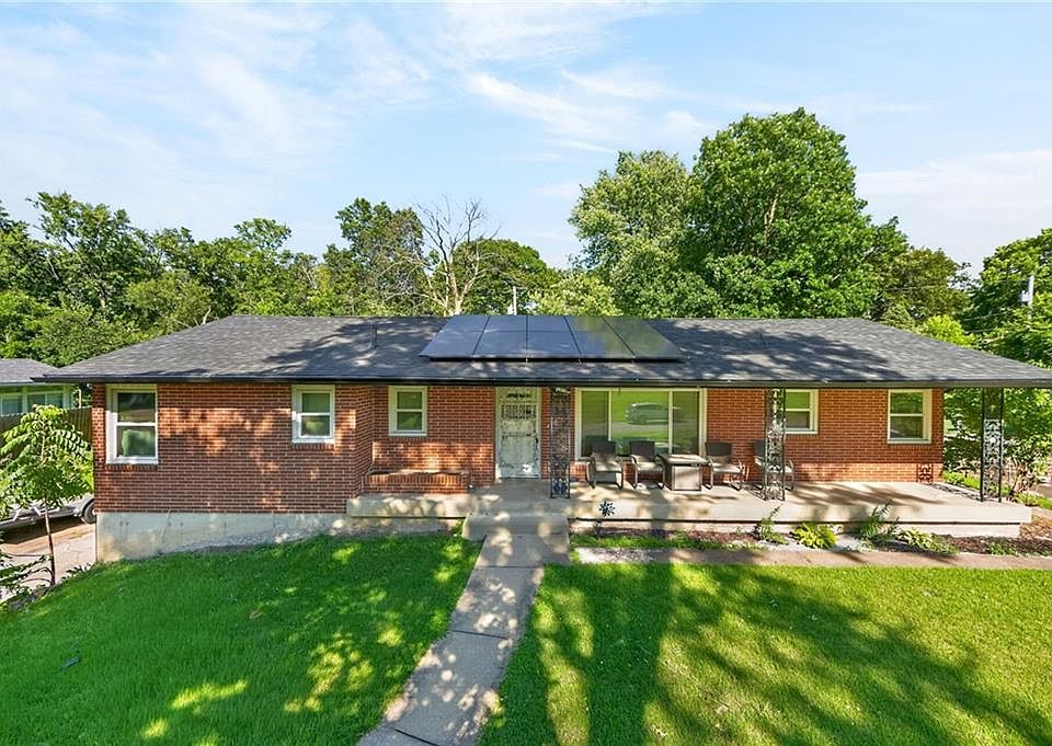 1st image of 6157 NE Meadow Lane Cir