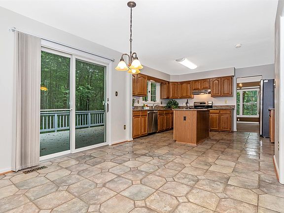Eat in Kitchen with island