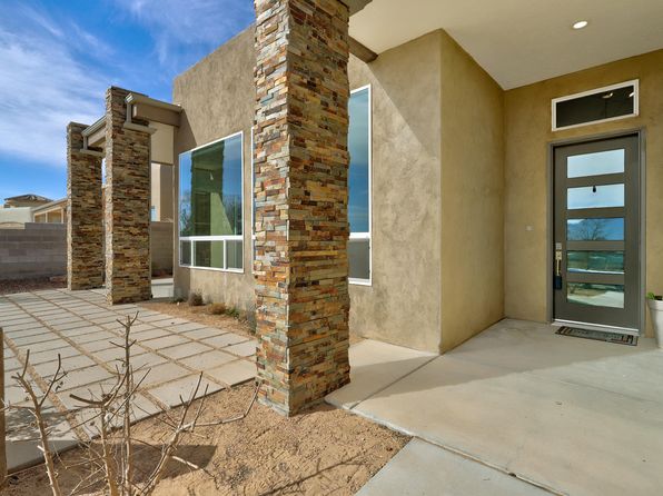 2321 14th St SE, Rio Rancho, NM 87124