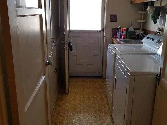 3rd image of 800 Lemon Grove Ave