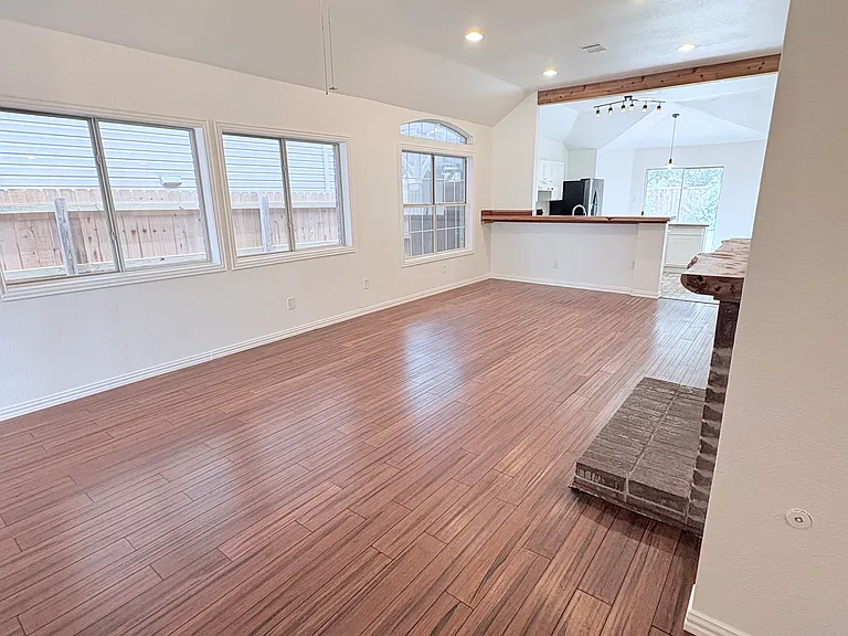 1660 Prescott Cir — Photo 29