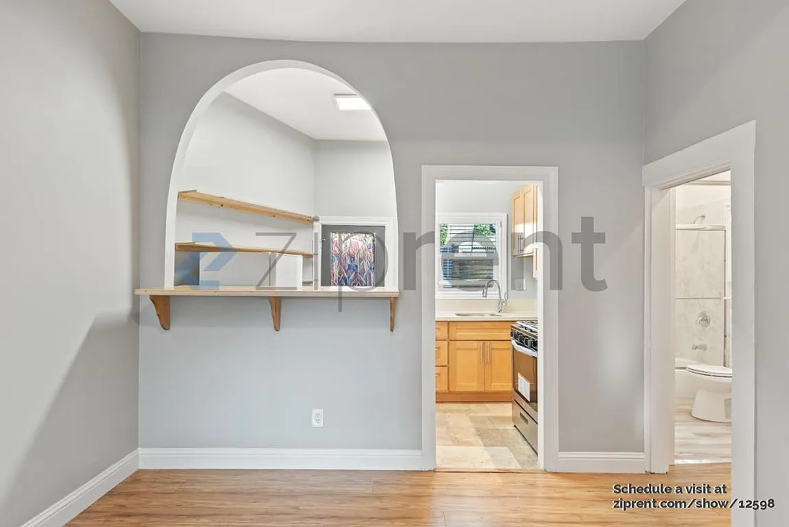 Studio, 500 sqft, $1,695 — Photo 3