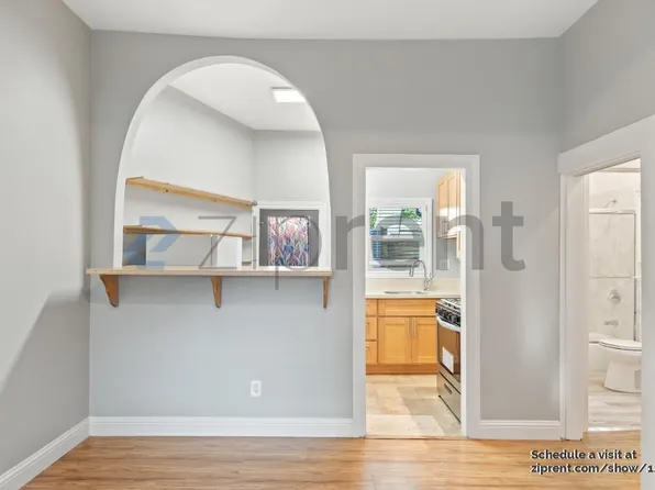 5580 Vallejo St #A, Emeryville, CA 94608