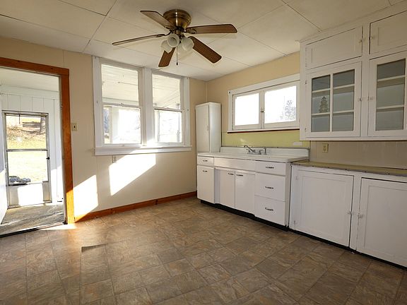 2nd image of 640 Euclid Ave