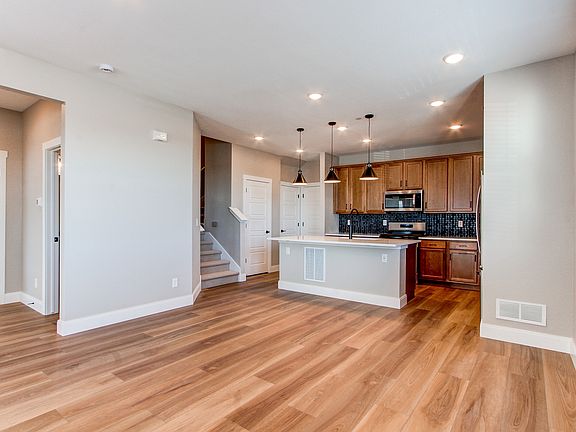 Kitchen / dining room