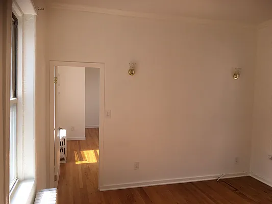 Rented by Skyline Realty LLC II | media 7