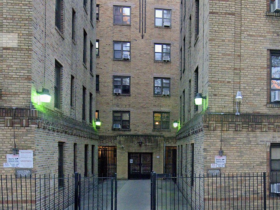 1st image of 4015 81st St APT A48