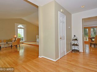 5409 Flint Tavern Pl, Burke, VA 22015