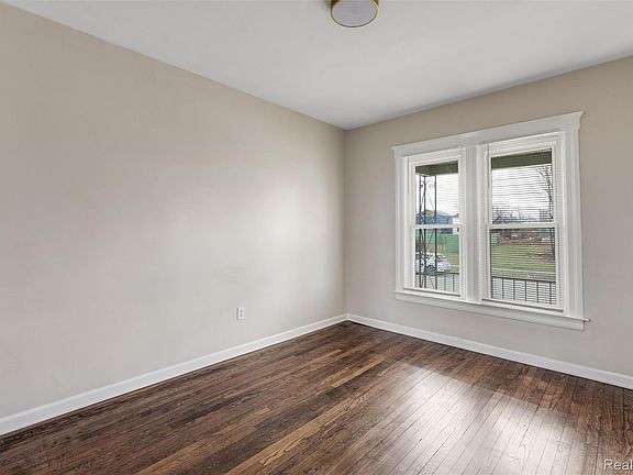 5th image of 6182 15th St